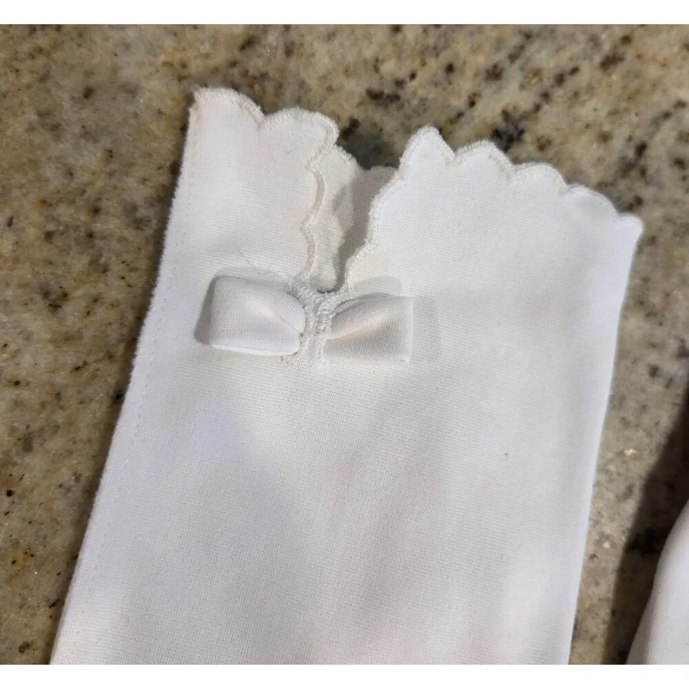Vintage Womens Size S 6.5 White Nylon Formal Short Gloves Bow Scallop Pretty